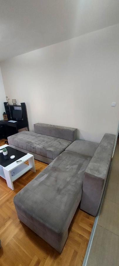 Rubicon Apartments Belgrado Buitenkant foto